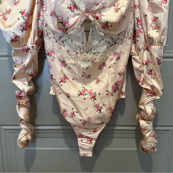 For Love & Lemons Aster Floral Bodysuit Peach Size Small - Picture 6 of 8